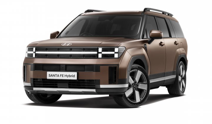 Korean space station: Hyundai Santa Fe Hybrid Elite AWD